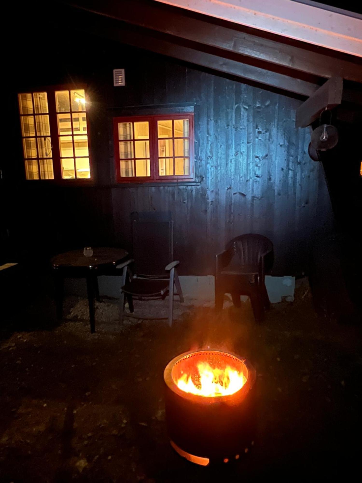 Vennebo - Koselig Liten Hytte Med Alle Fasiliteter Ål Esterno foto